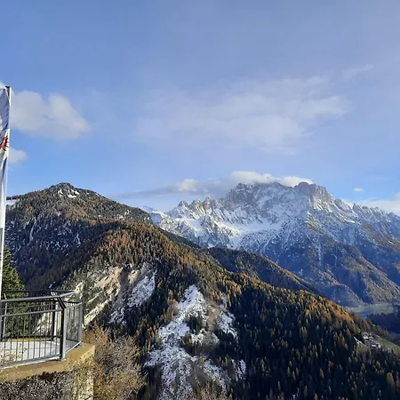 Dolomia